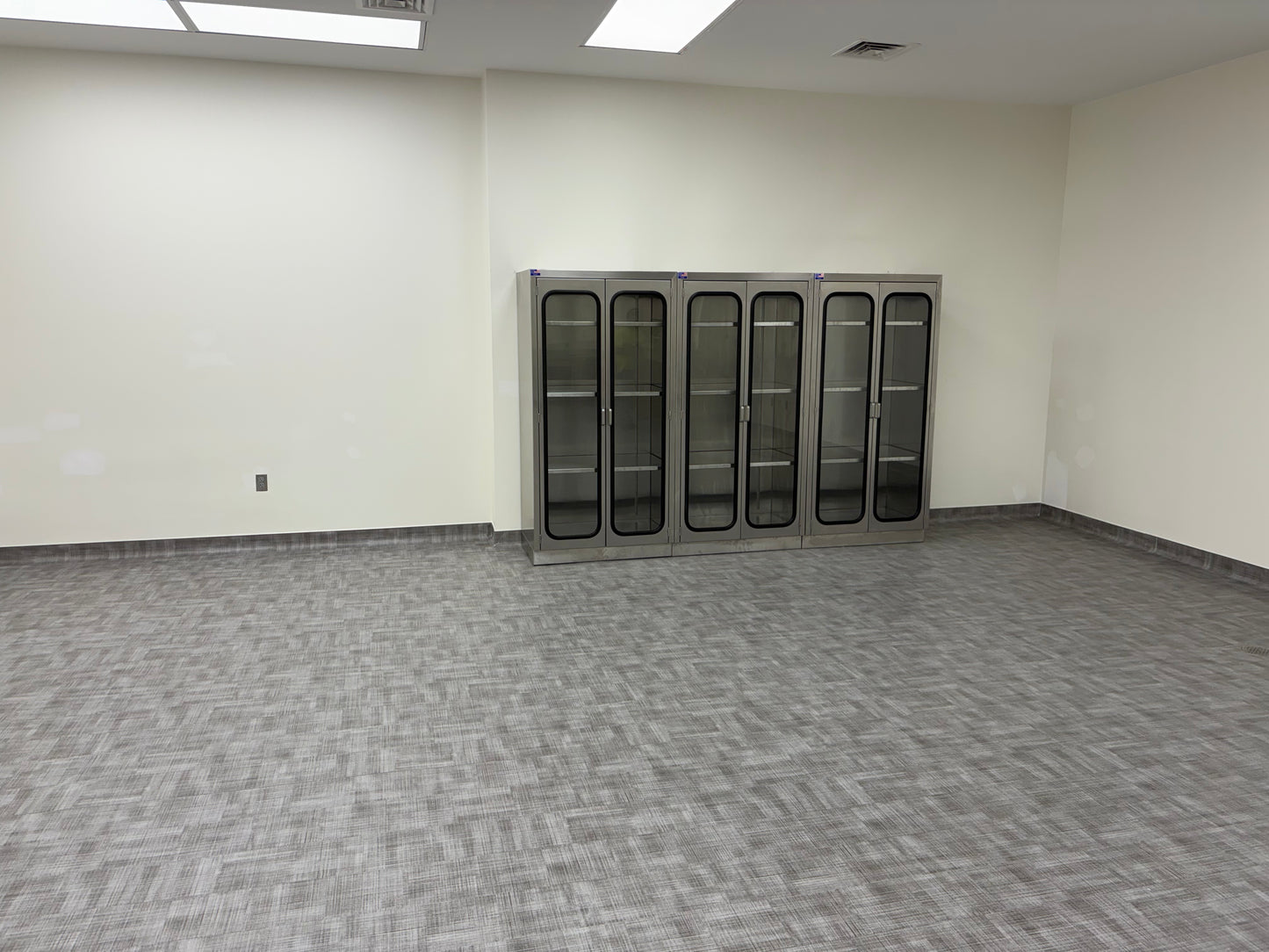 Wall Cabinet With Glass Doors – Model 1034-3C