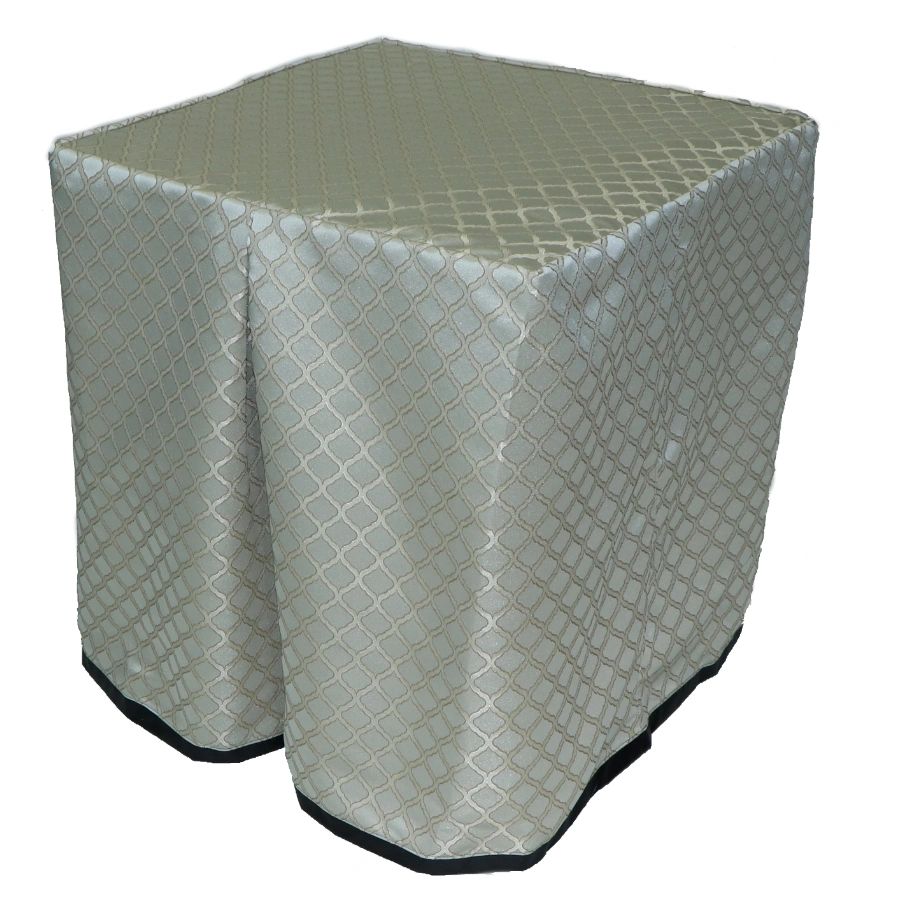 Champagne Lattice Presentation Table